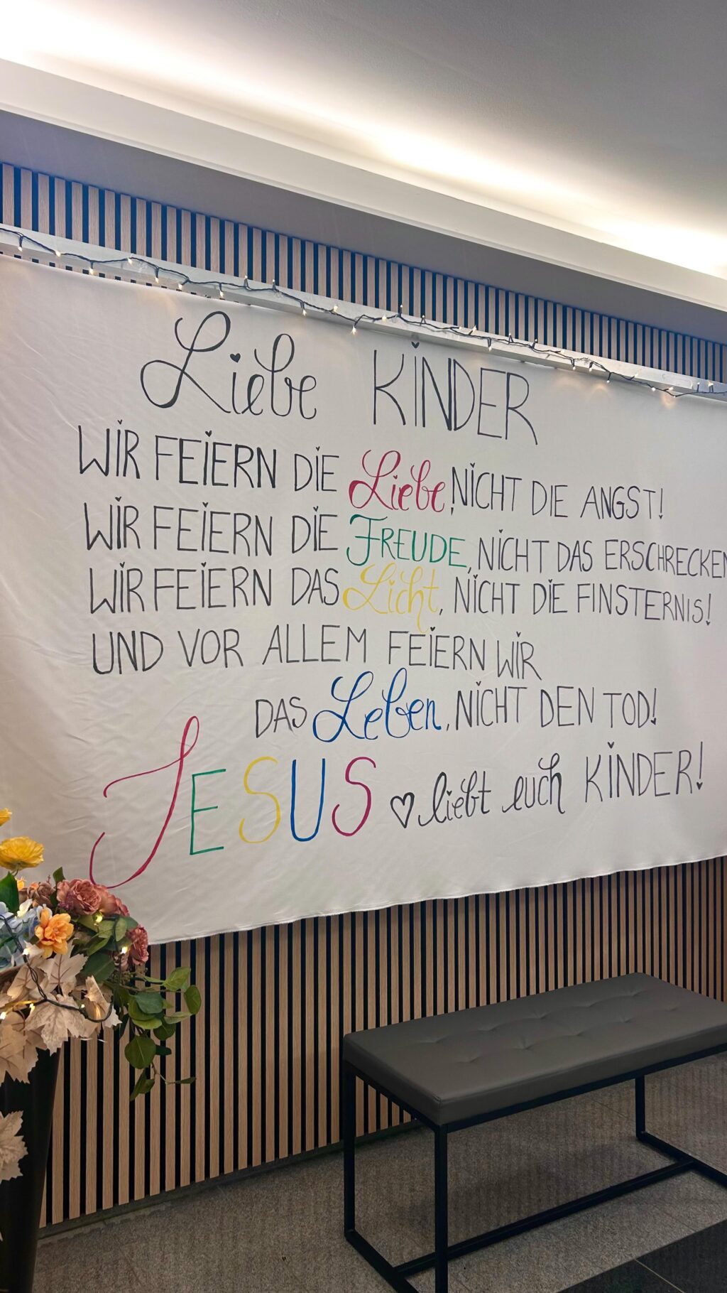 Instagram post from christusfuerkrefeld. This post is in position 5.